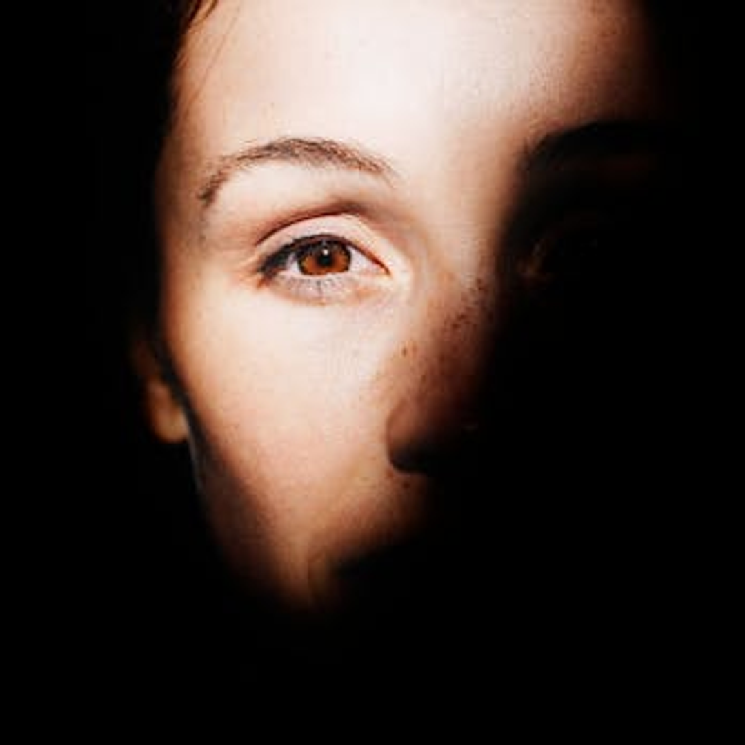 Reigniting the Spark: Rediscover Passion and Intimacy Beyond Everyday Chaos